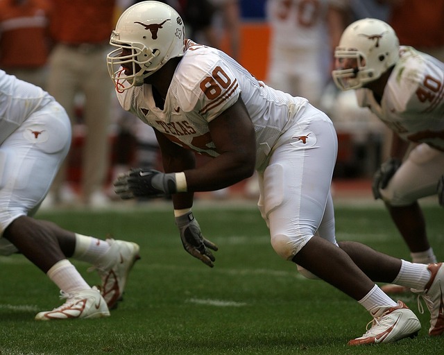 俱乐部争相 俱乐部争相